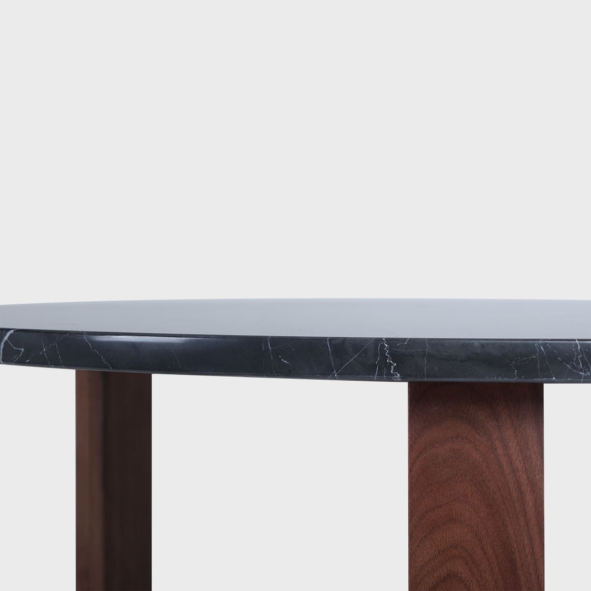 Central Roma 75cms Diametro Marmol Negro